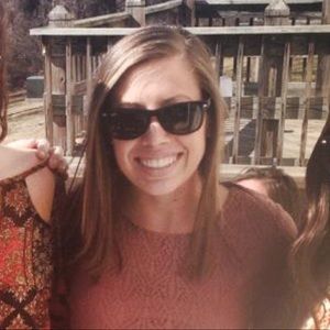 Meet your Posher, Carly